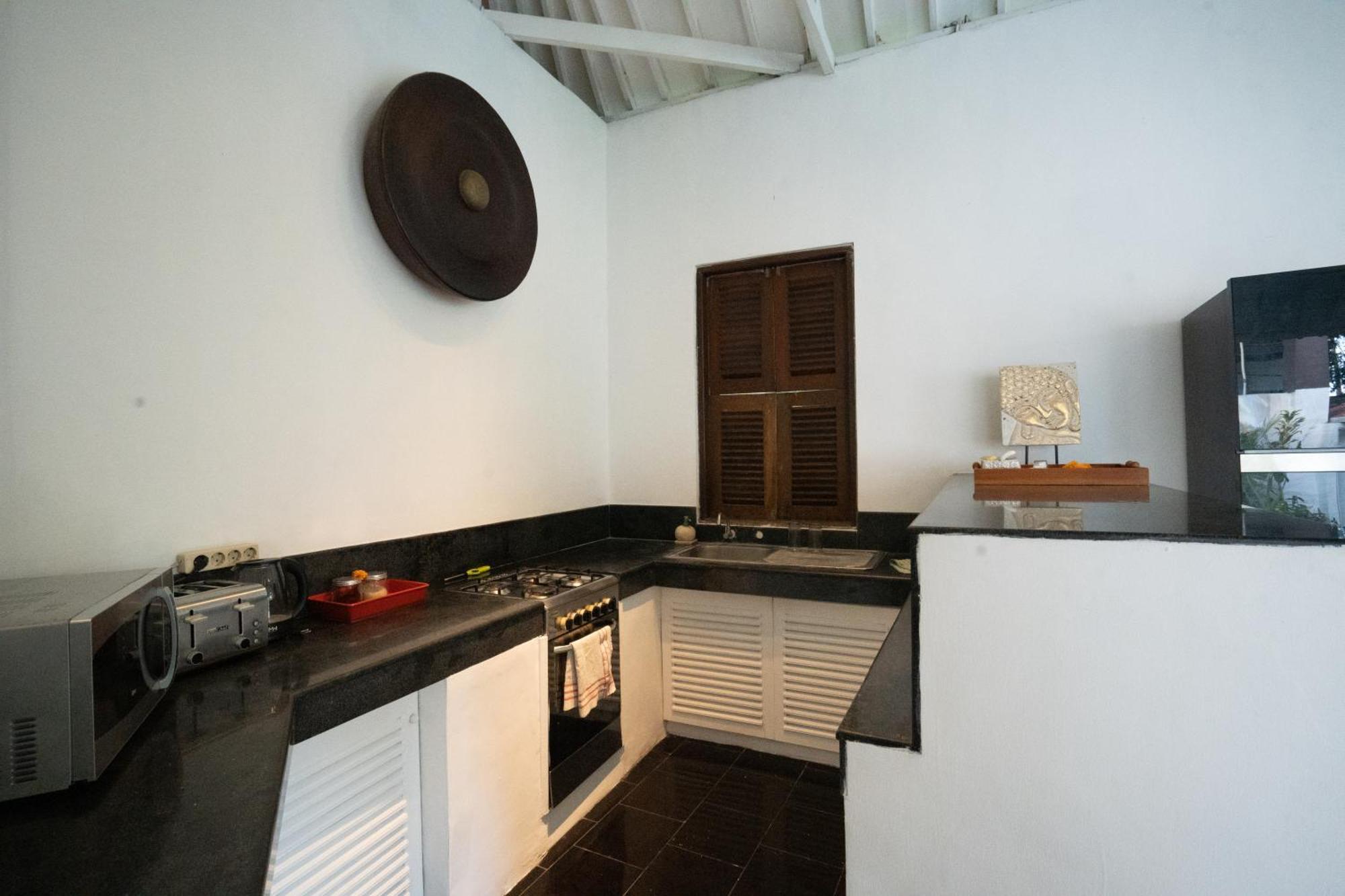 Villa Etnik Seminyak Exteriör bild