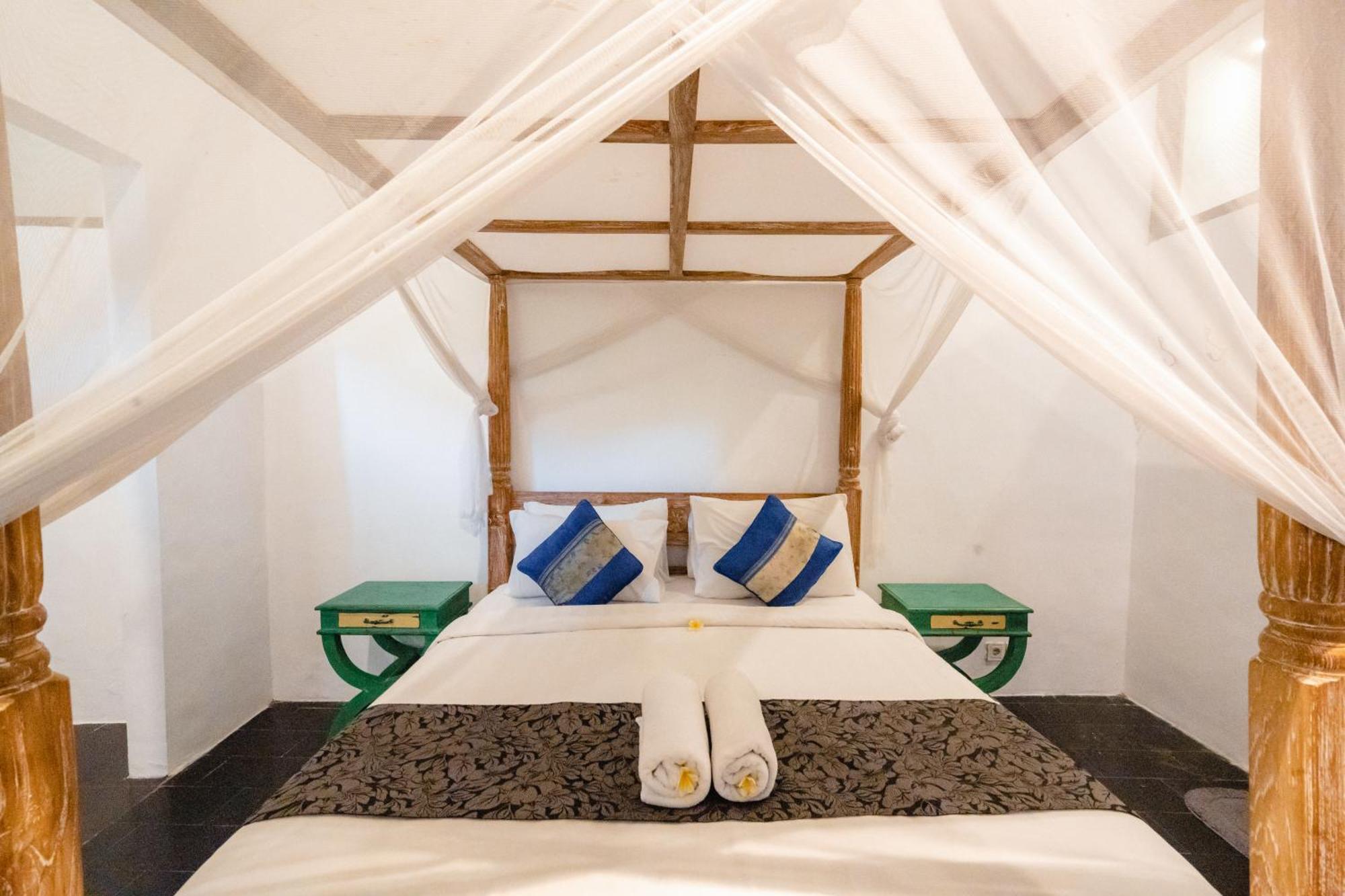 Villa Etnik Seminyak Exteriör bild
